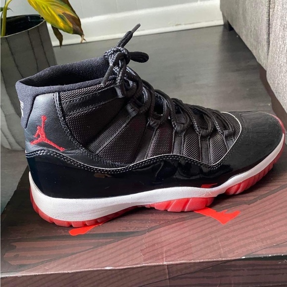 Jordan Bred 11 - Picture 6 of 7